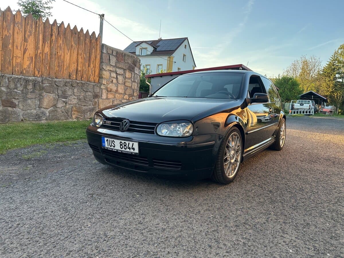 2001 Volkswagen GOLF