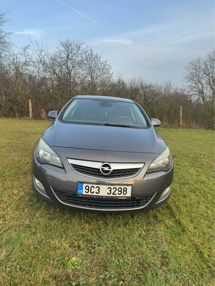 2010 Opel ASTRA
