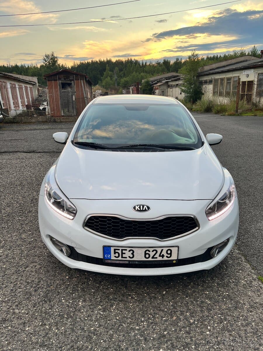 2015 Kia PROCEED