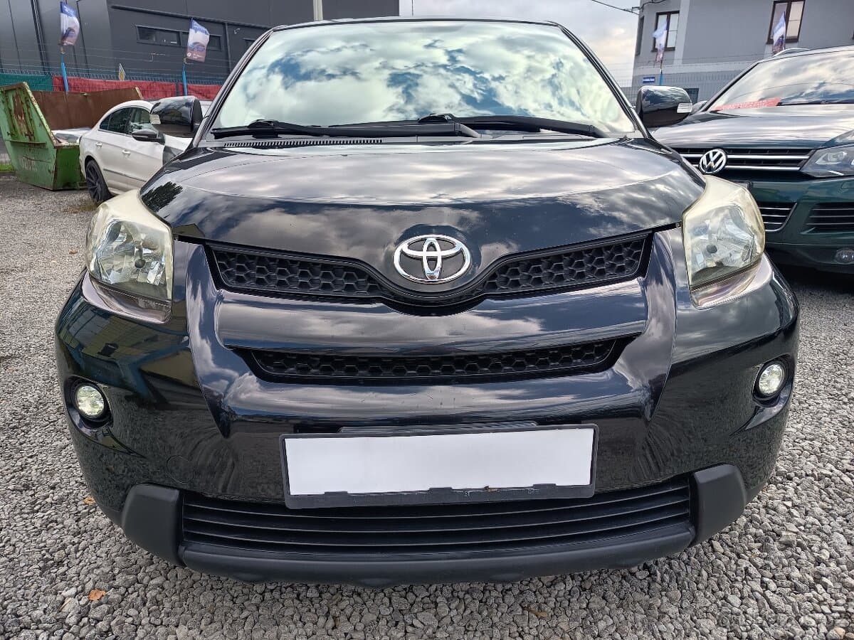 2010 Toyota OSTATNÍ