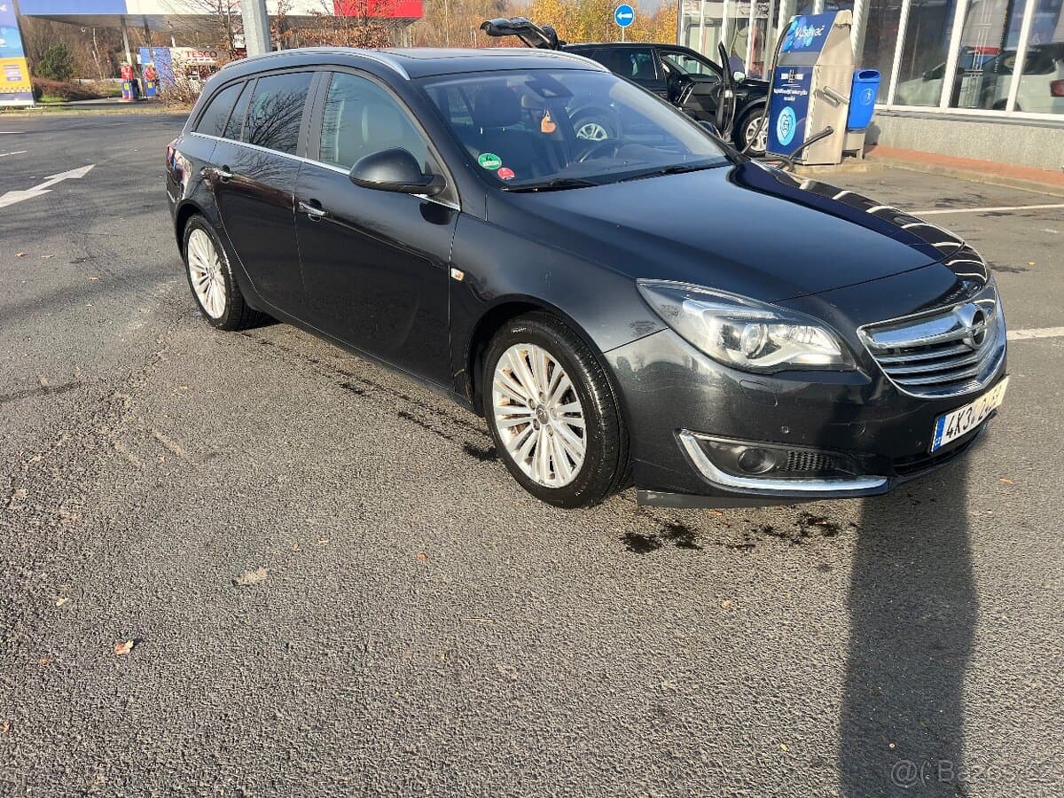 Opel INSIGNIA