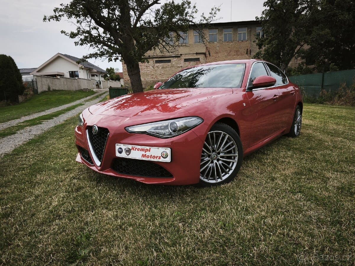 2022 Alfa Romeo GIULIA