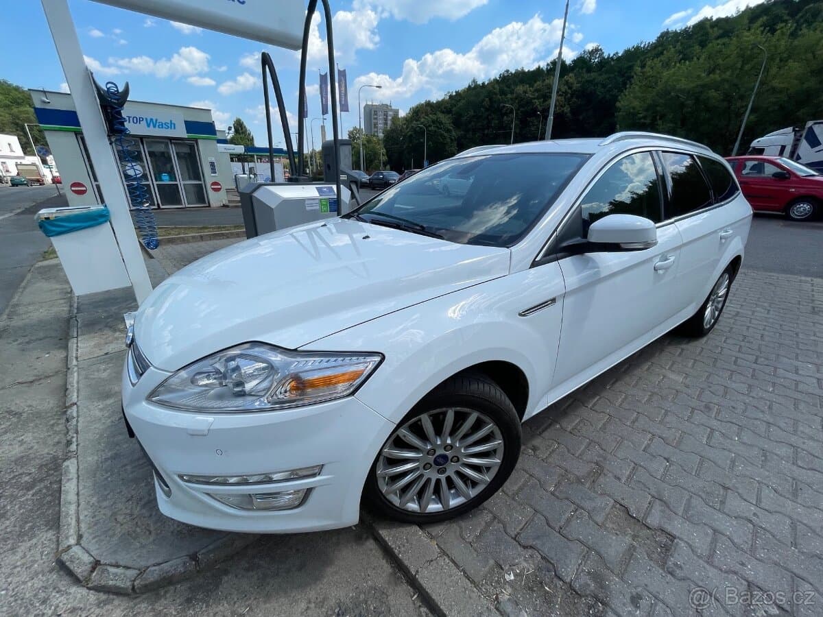 2013 Ford MONDEO