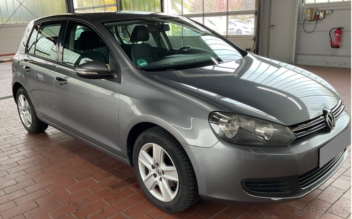 2010 Volkswagen GOLF