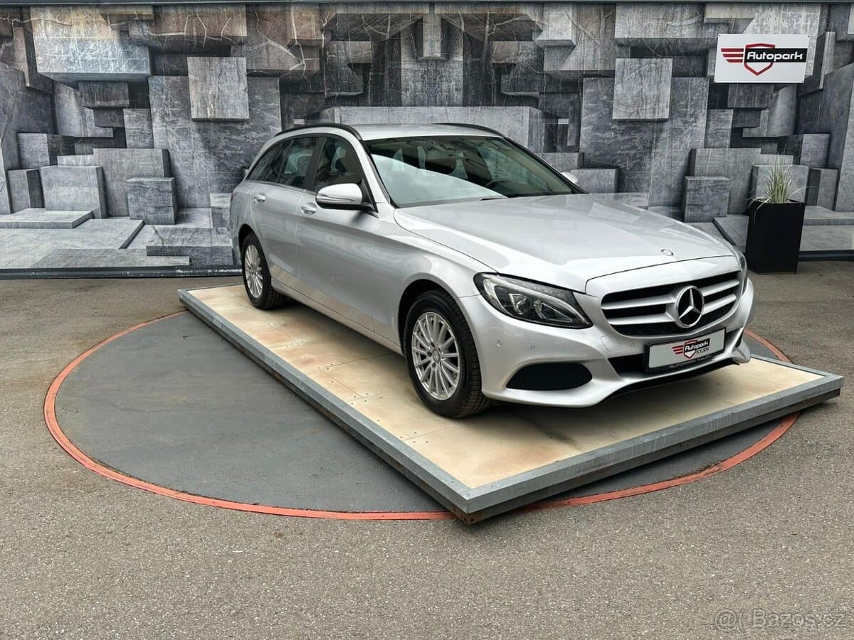 2015 Mercedes-Benz OSTATNÍ