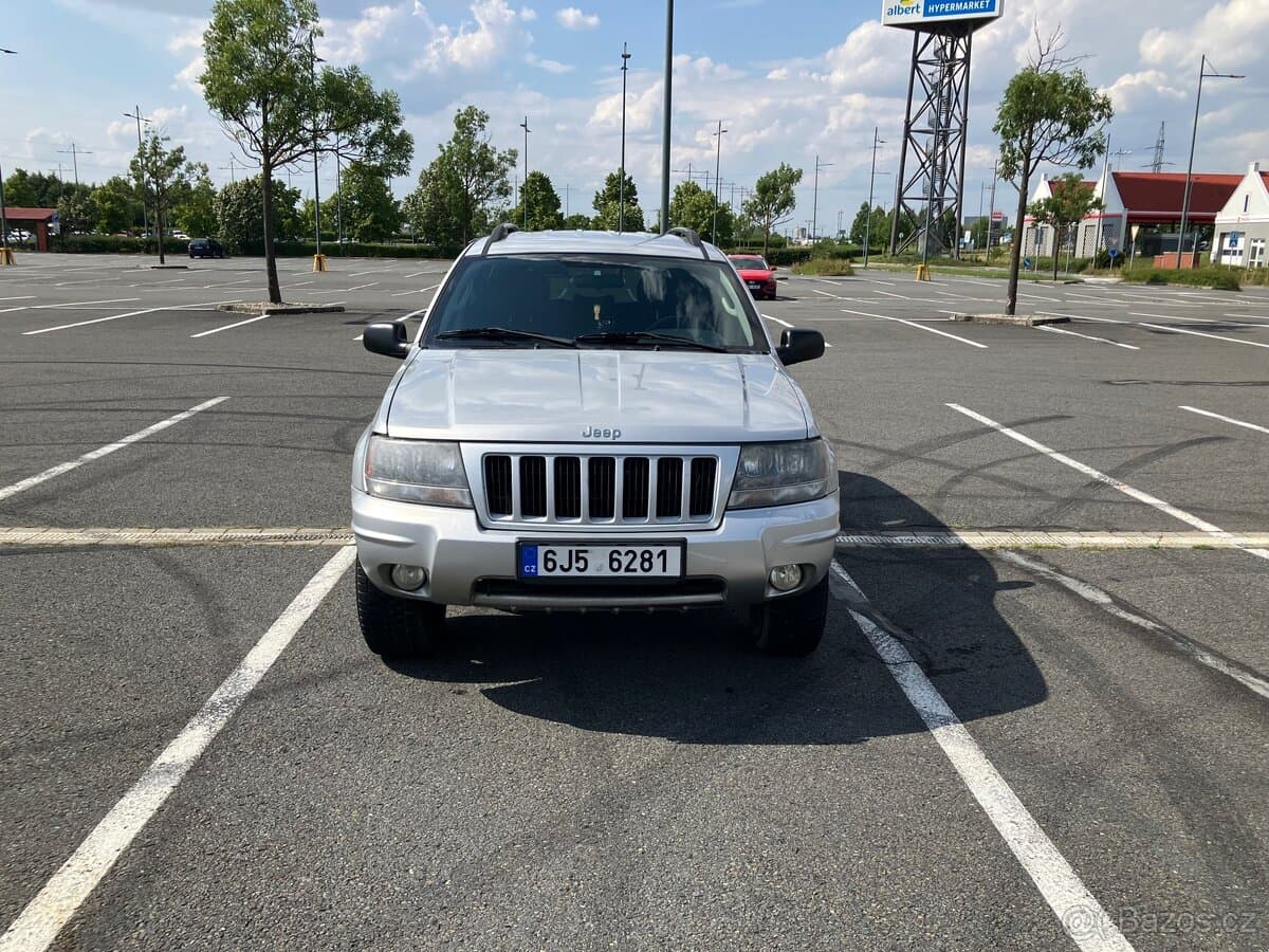 2003 Jeep CHEROKEE