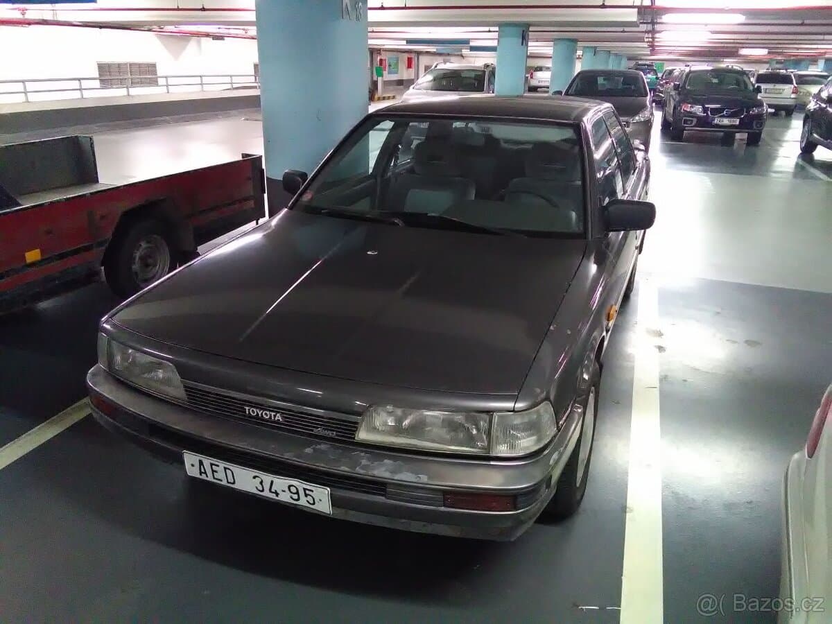 1990 Toyota CAMRY
