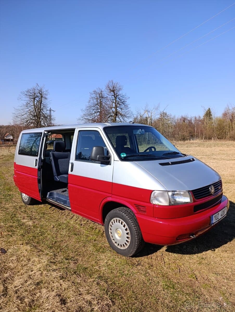 2003 Volkswagen CARAVELLE