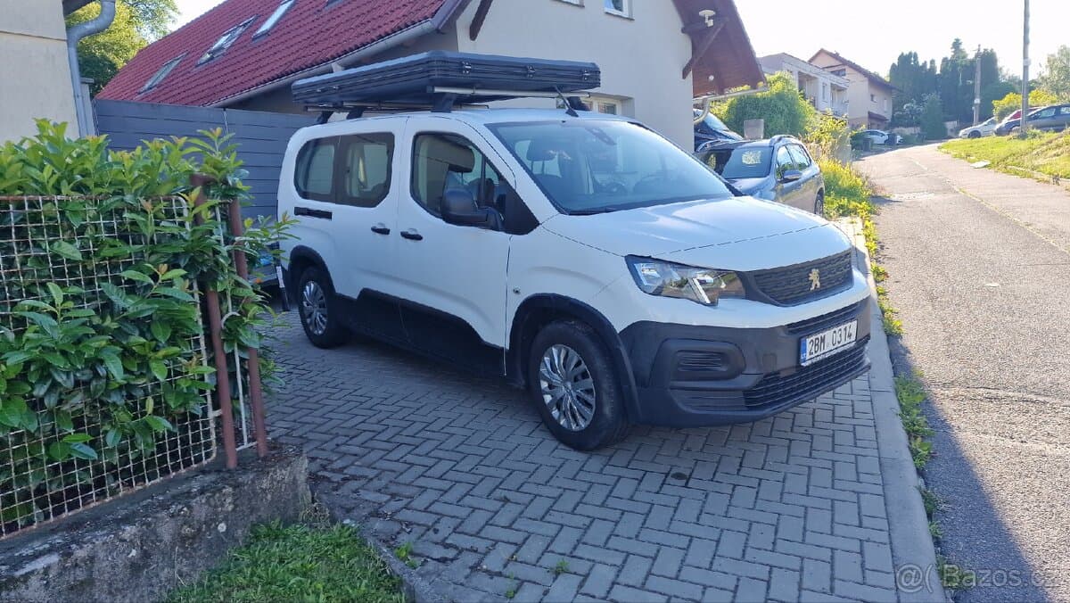 2021 Peugeot RIFTER