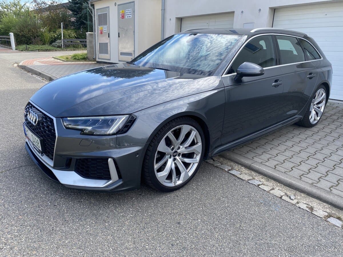 2018 Audi RS4