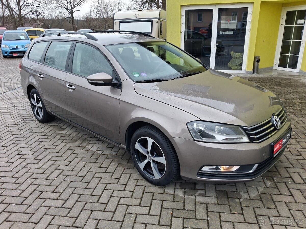 2011 Volkswagen PASSAT
