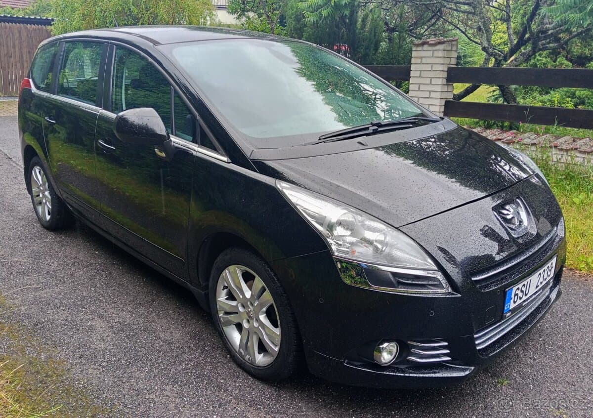 2012 Peugeot 5008