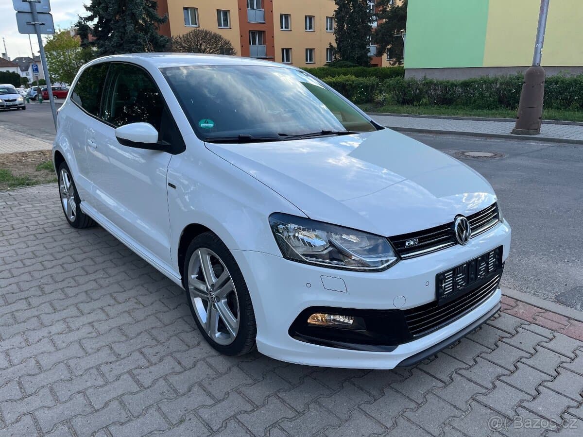 2016 Volkswagen POLO
