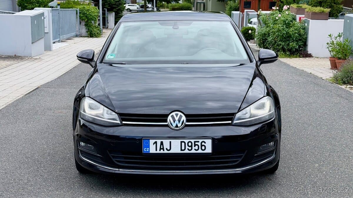 2012 Volkswagen GOLF