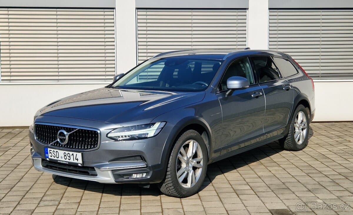 2017 Volvo V90