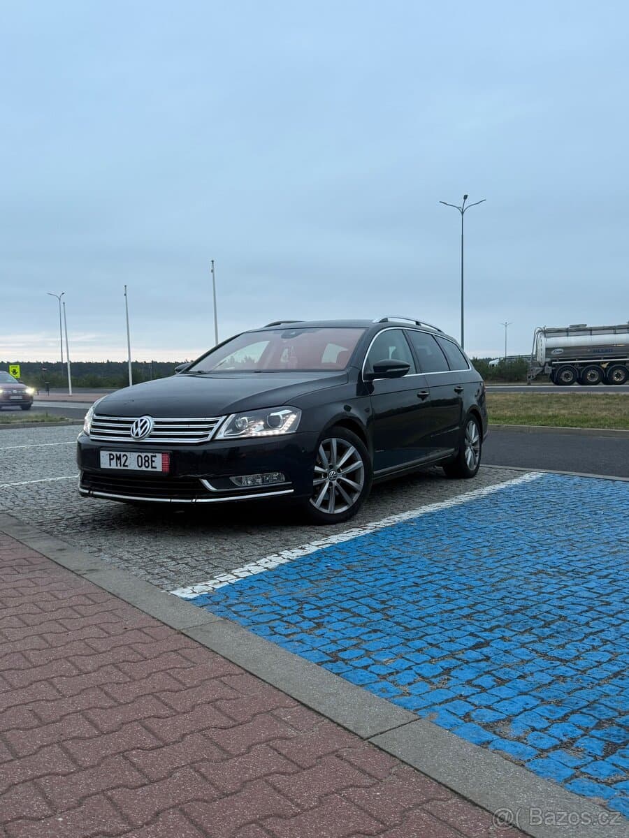 2013 Volkswagen PASSAT