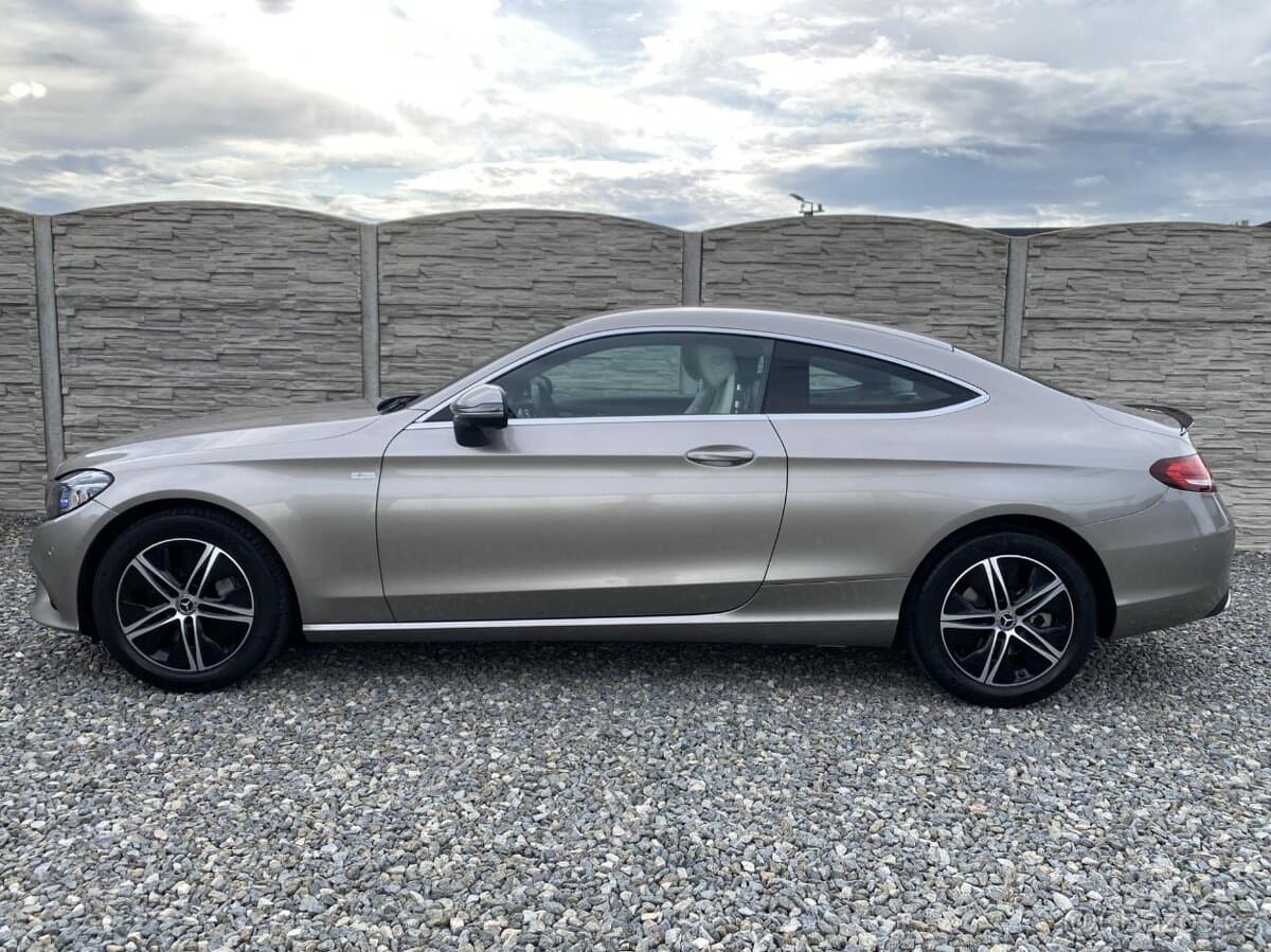 2018 Mercedes-Benz C-CLASS