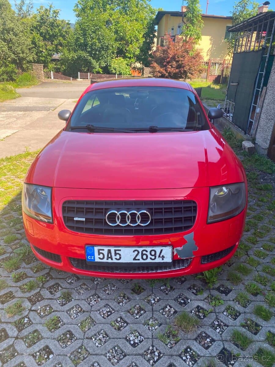 2004 Audi TT