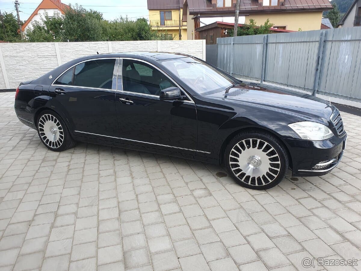2009 Mercedes-Benz OSTATNÍ