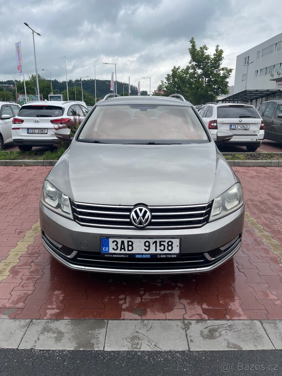 2012 Volkswagen PASSAT