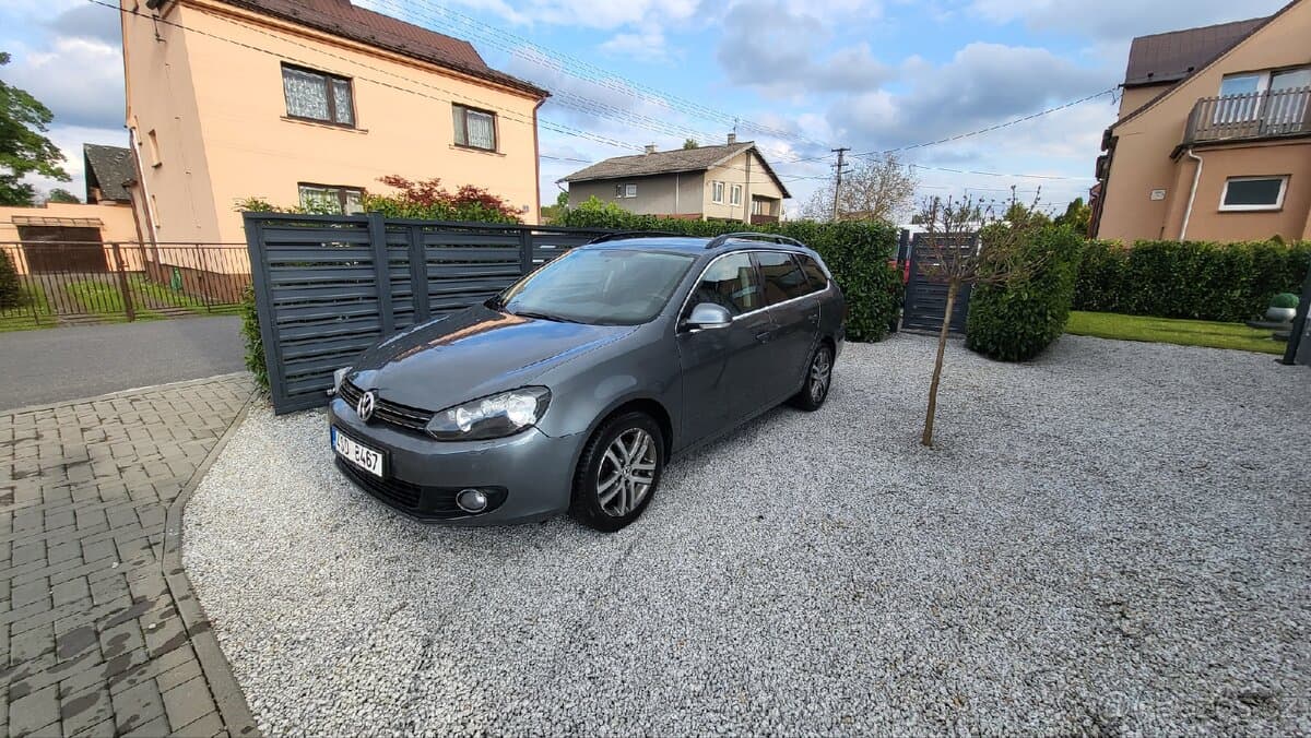 2011 Volkswagen GOLF