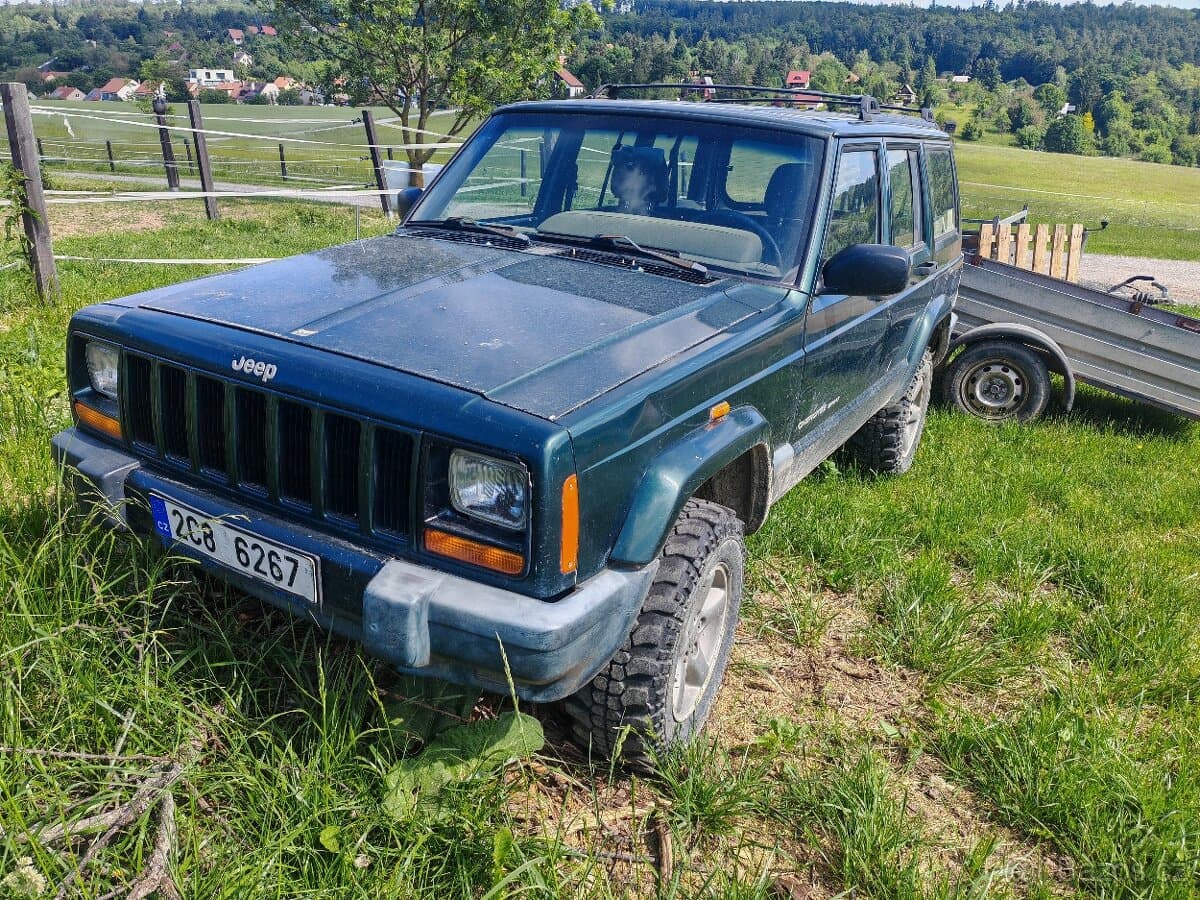 Jeep CHEROKEE