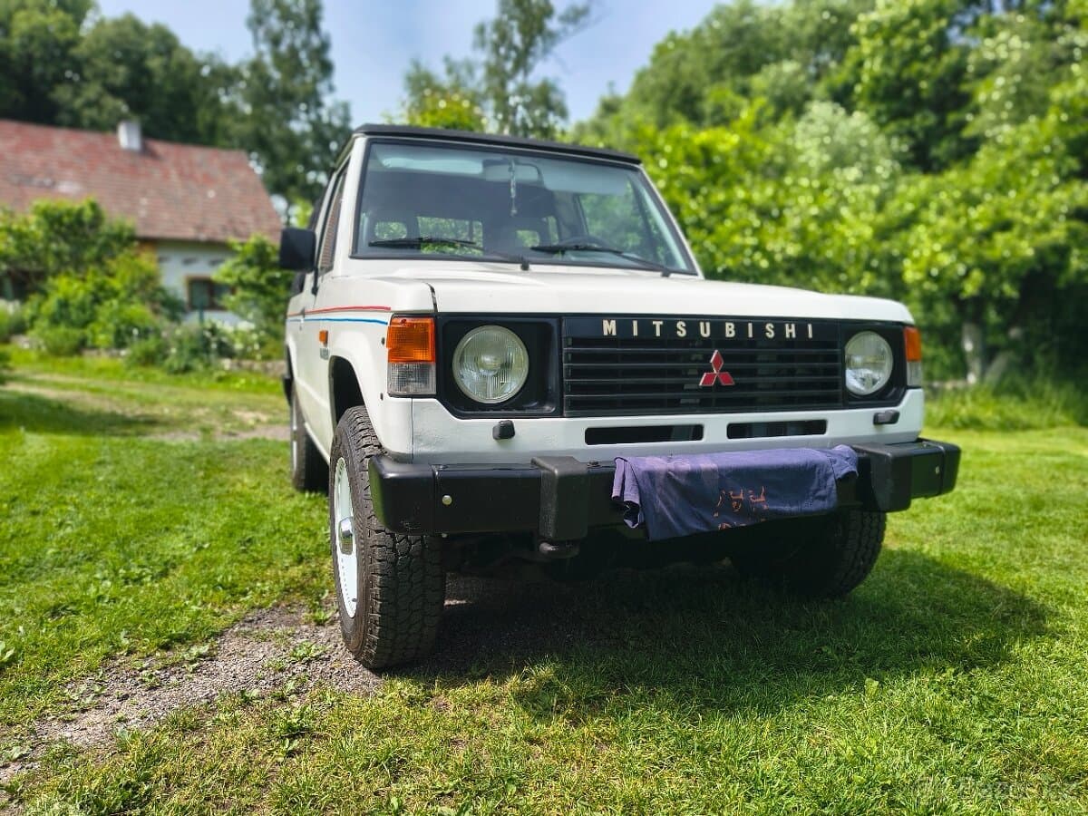 1988 Mitsubishi PAJERO