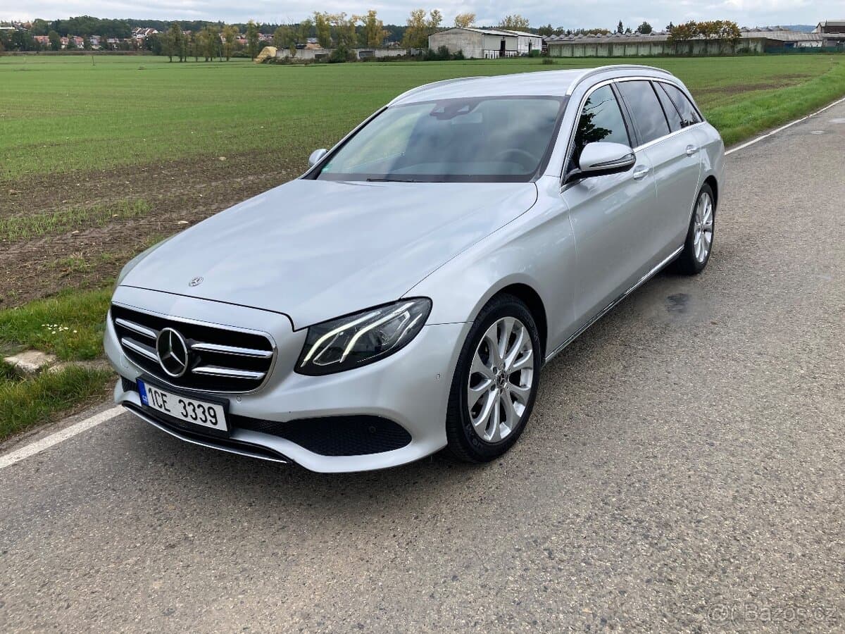 2019 Mercedes-Benz OSTATNÍ