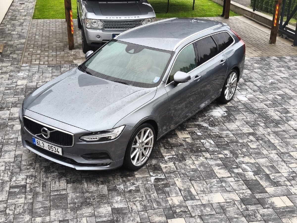 2017 Volvo V90