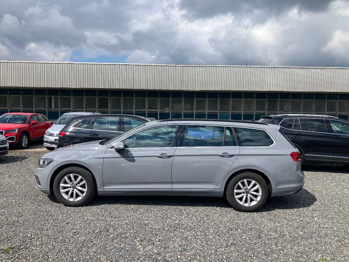 2023 Volkswagen PASSAT