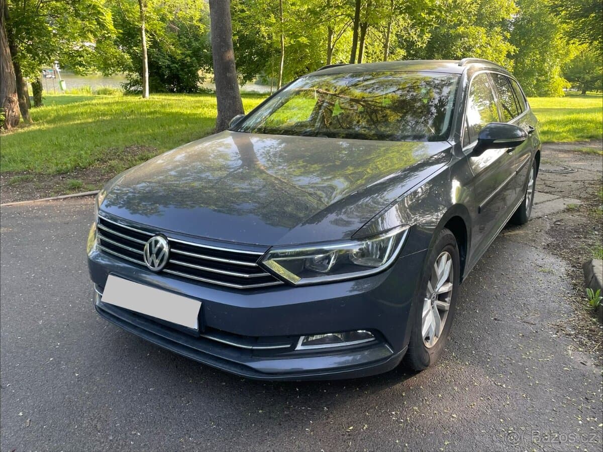2015 Volkswagen PASSAT