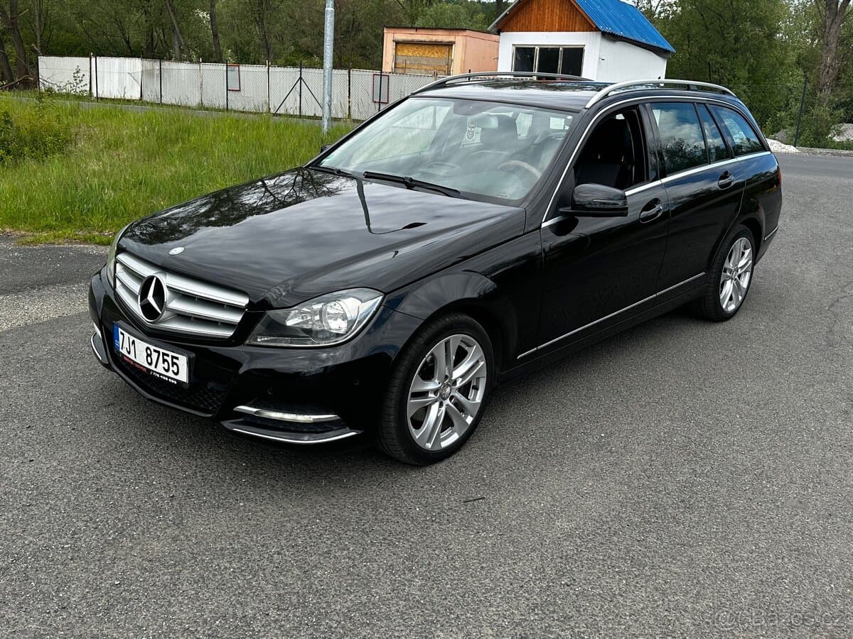 2012 Mercedes-Benz OSTATNÍ