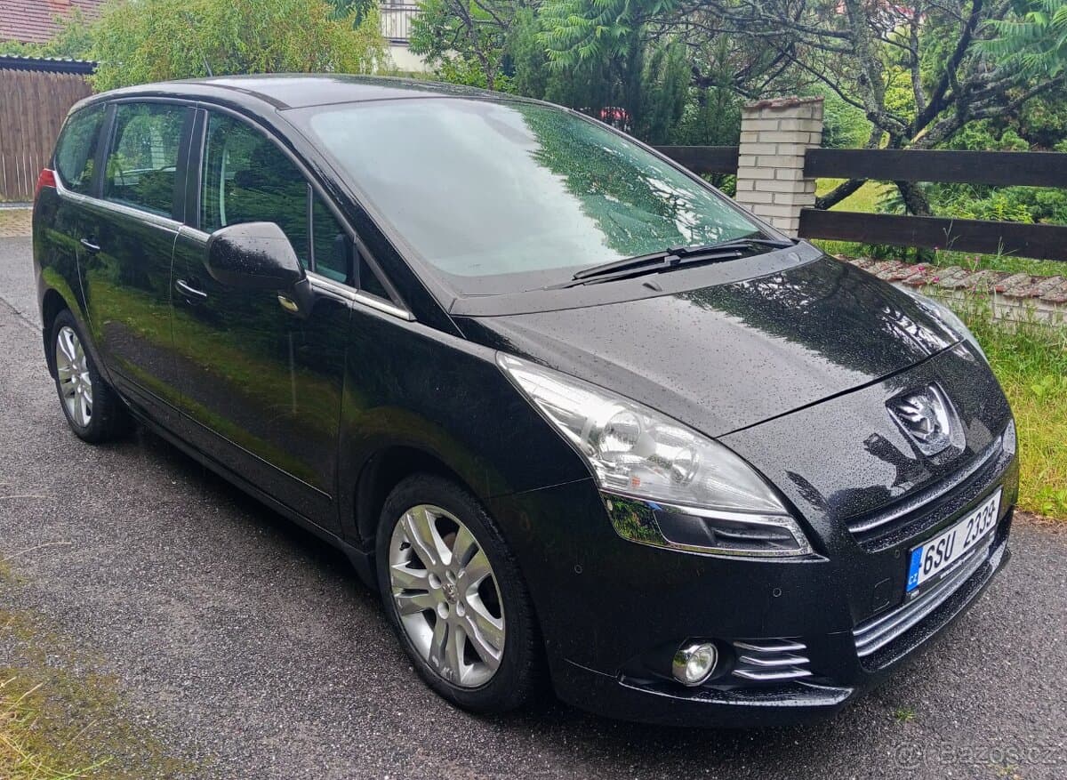 2012 Peugeot 5008