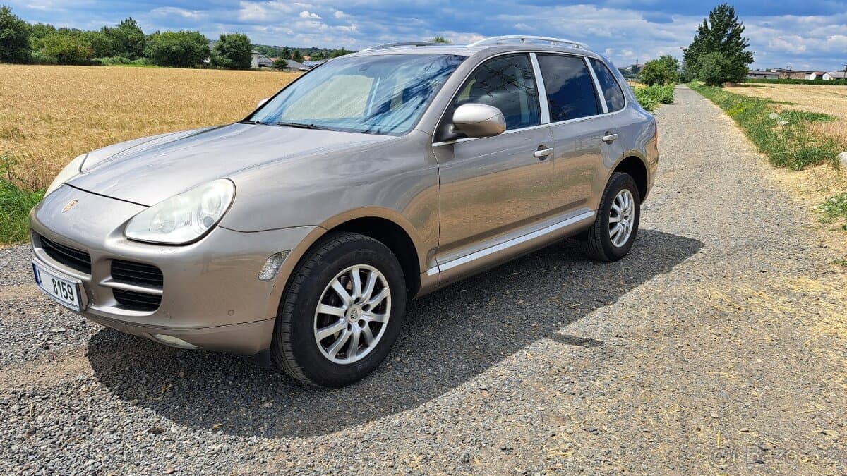 2005 Porsche CAYENNE