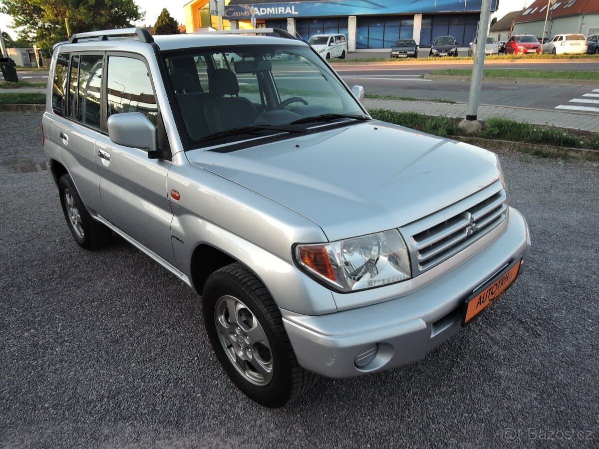 2006 Mitsubishi PAJERO