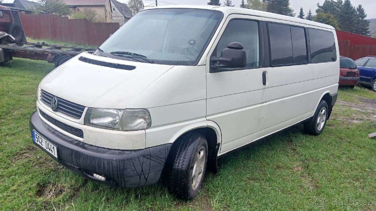 2003 Volkswagen CARAVELLE
