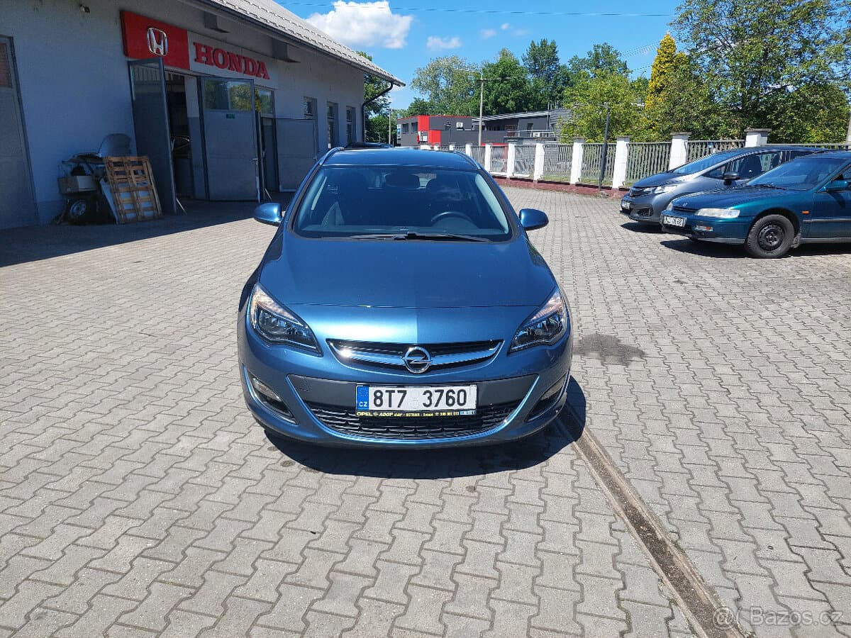 2013 Opel ASTRA