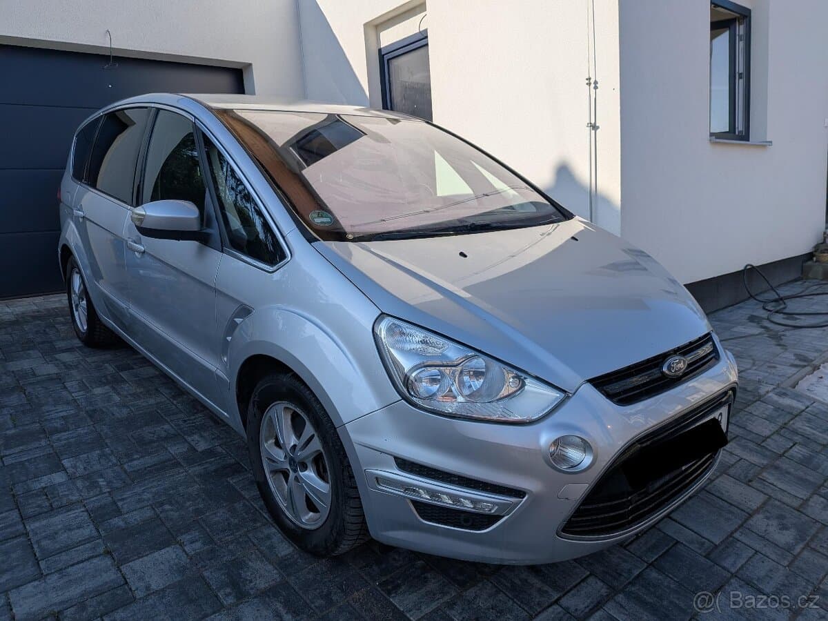 2013 Ford S-MAX