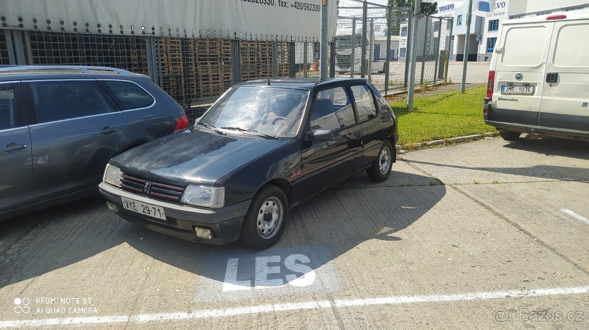 Peugeot 205