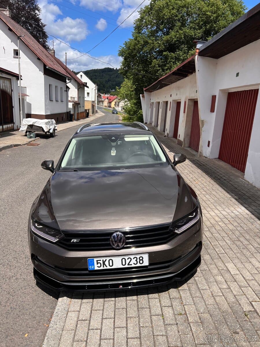 2015 Volkswagen PASSAT