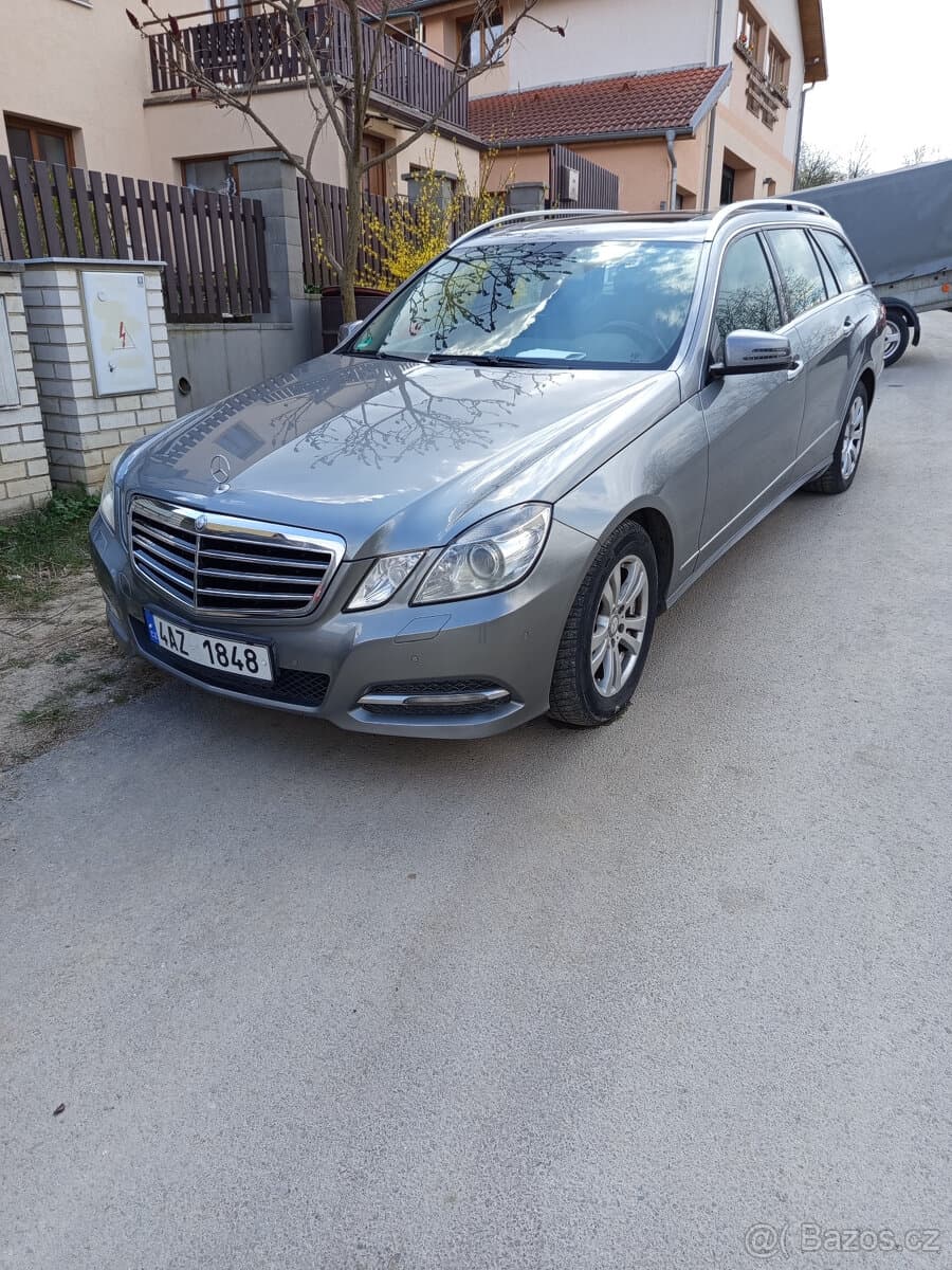 2010 Mercedes-Benz OSTATNÍ