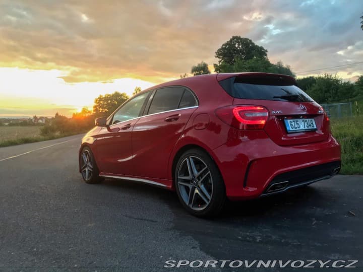 2015 Mercedes-Benz OSTATNÍ