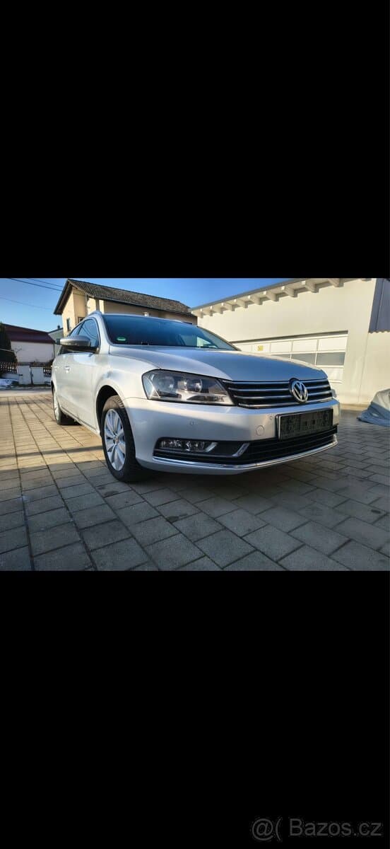 2012 Volkswagen PASSAT