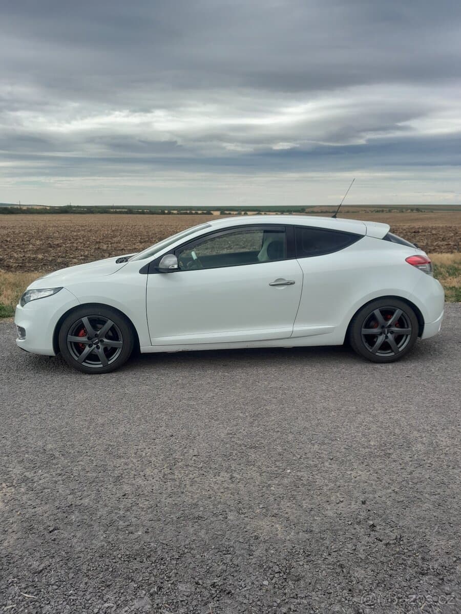 2013 Renault MEGANE