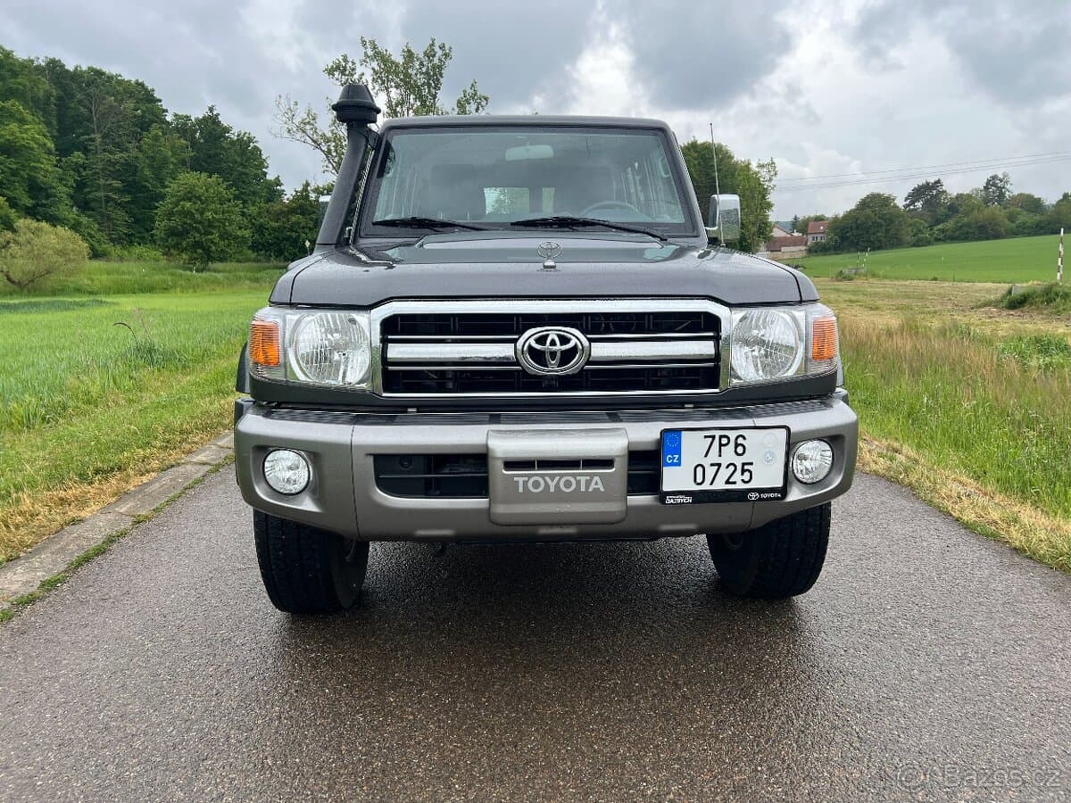 2022 Toyota LAND CRUISER