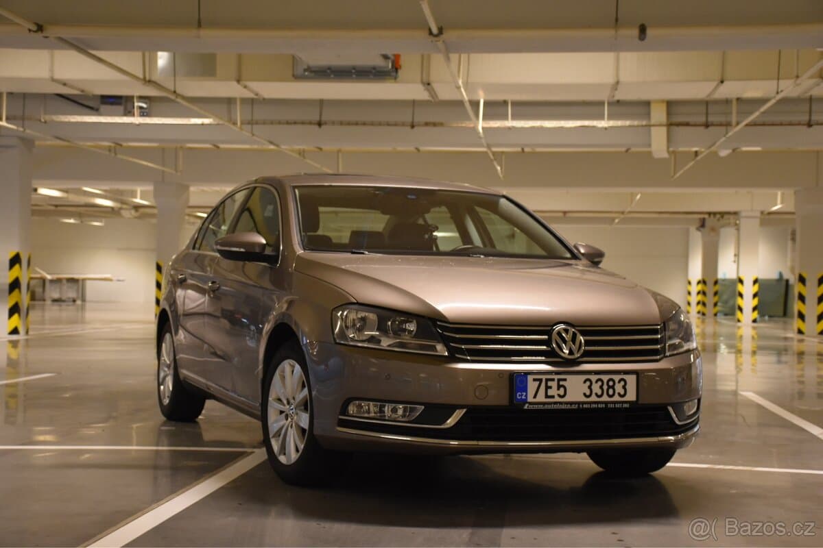 2011 Volkswagen PASSAT
