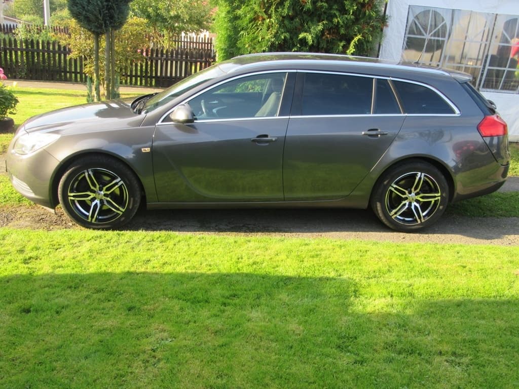 2012 Opel INSIGNIA