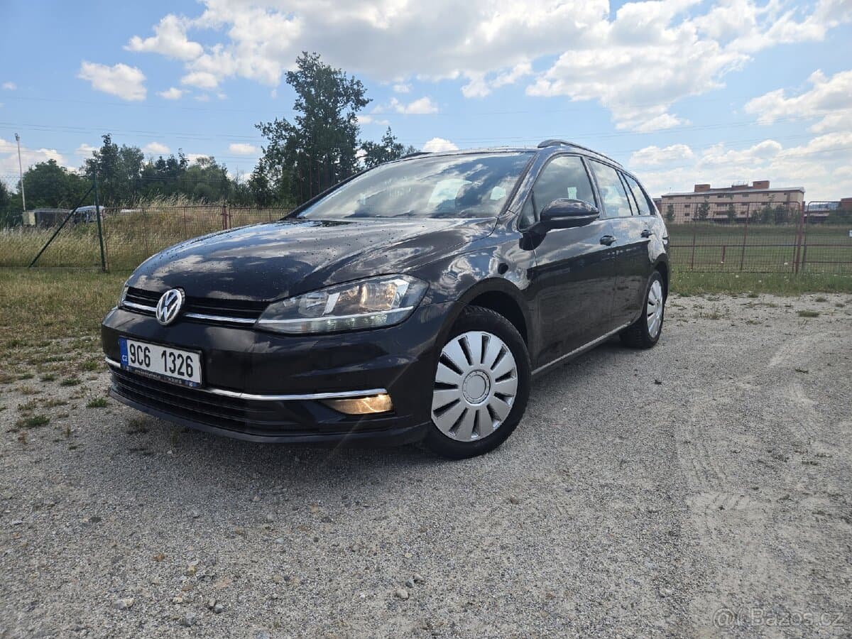 2017 Volkswagen GOLF