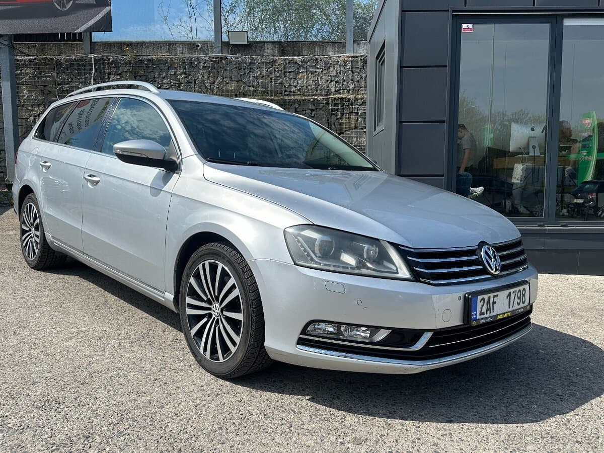 2011 Volkswagen PASSAT