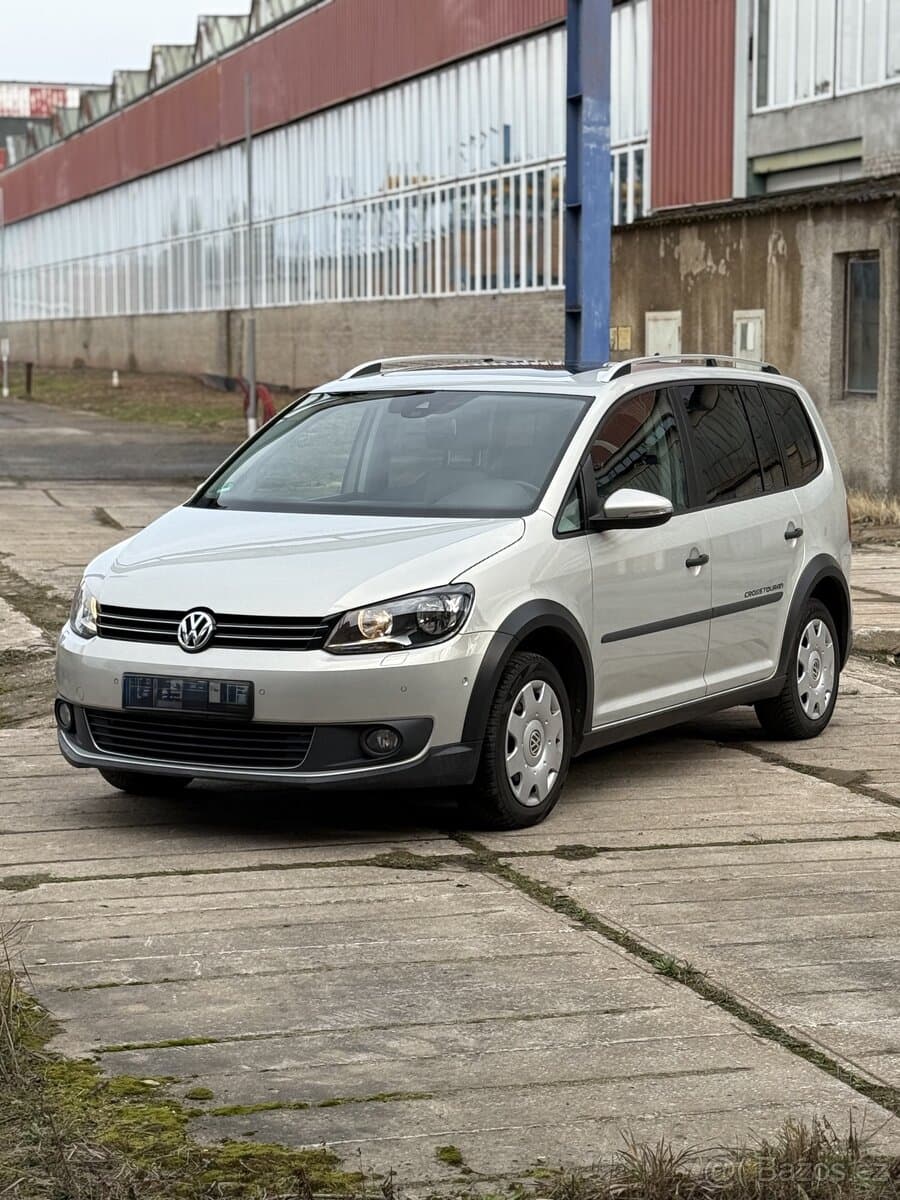 2015 Volkswagen TOURAN
